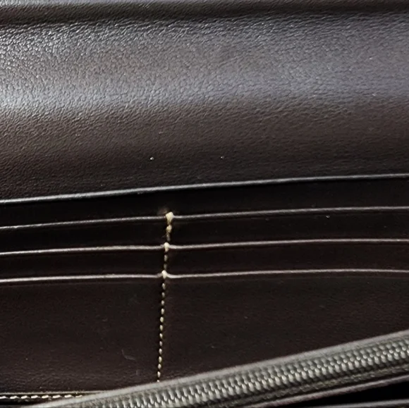 GUCCI Heart Series GG Monogram Long Wallet EUC - Picture 12 of 15